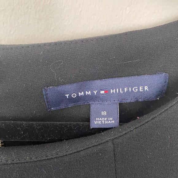 TOMMY HILFIGER - Black Shift Dress with Stiped accents - Picture 2 of 4